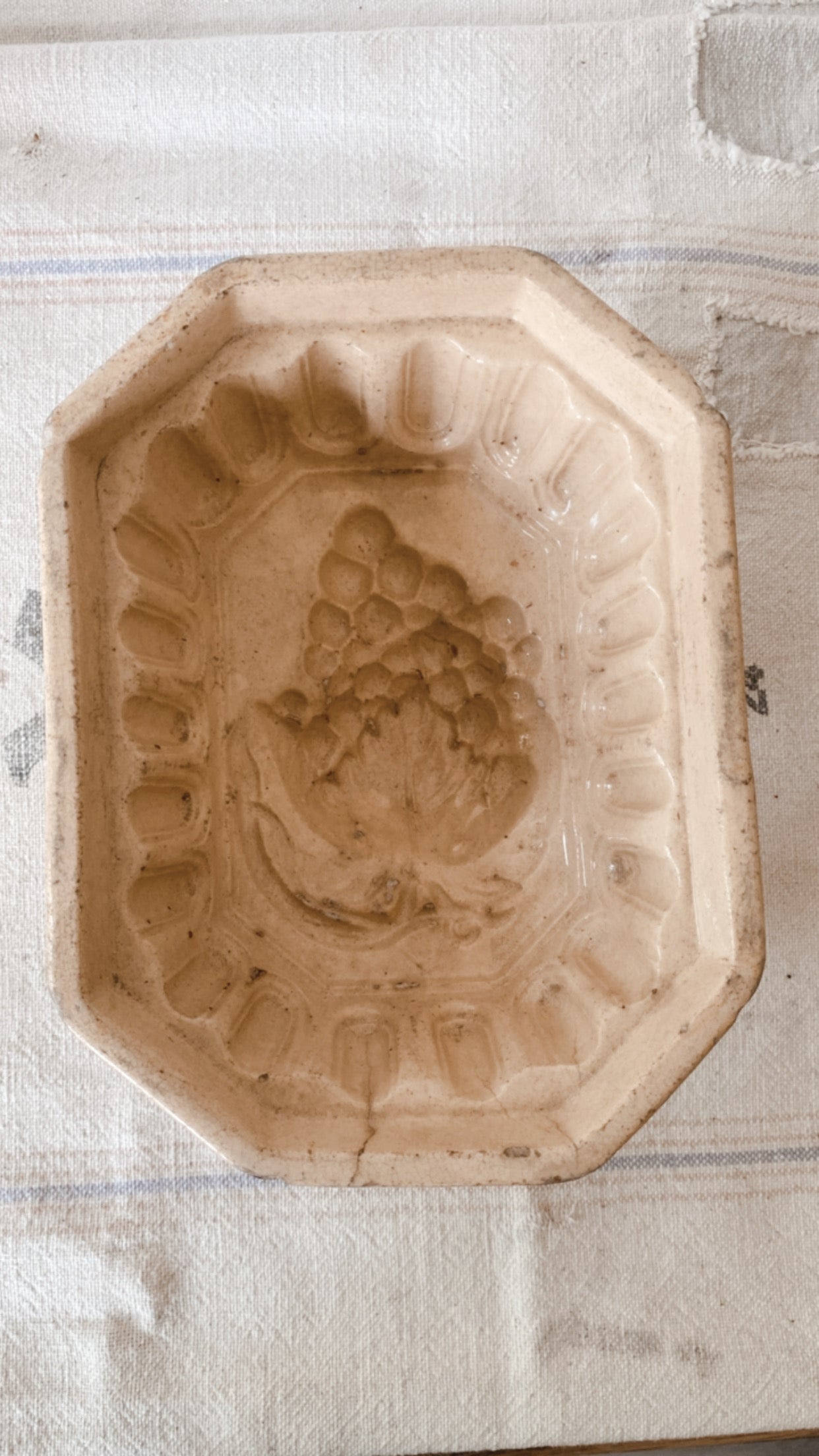 Early Pudding Mold