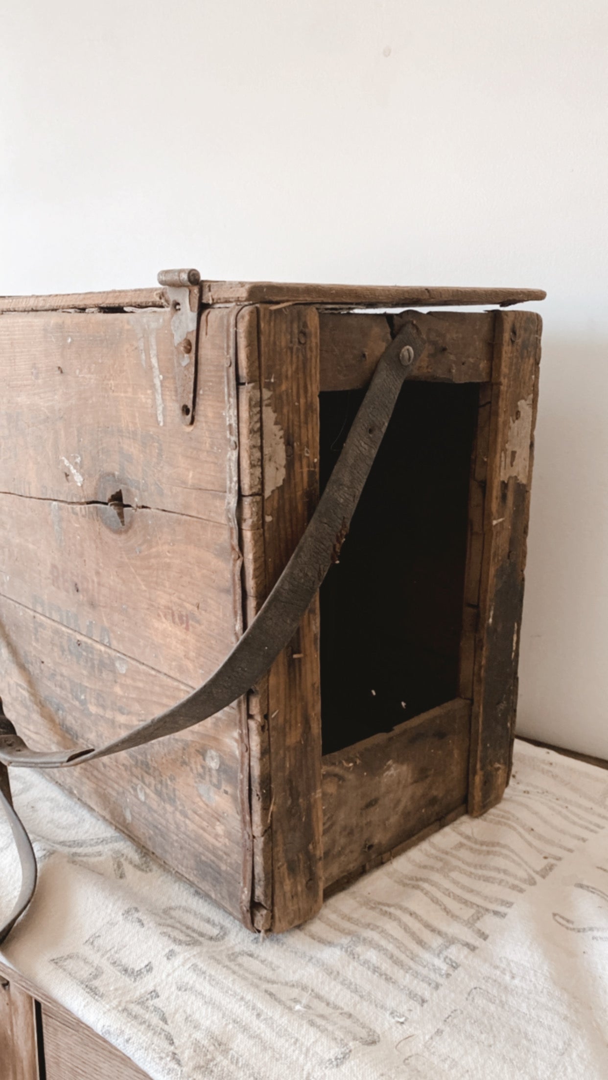 Antique Bottle Carrier