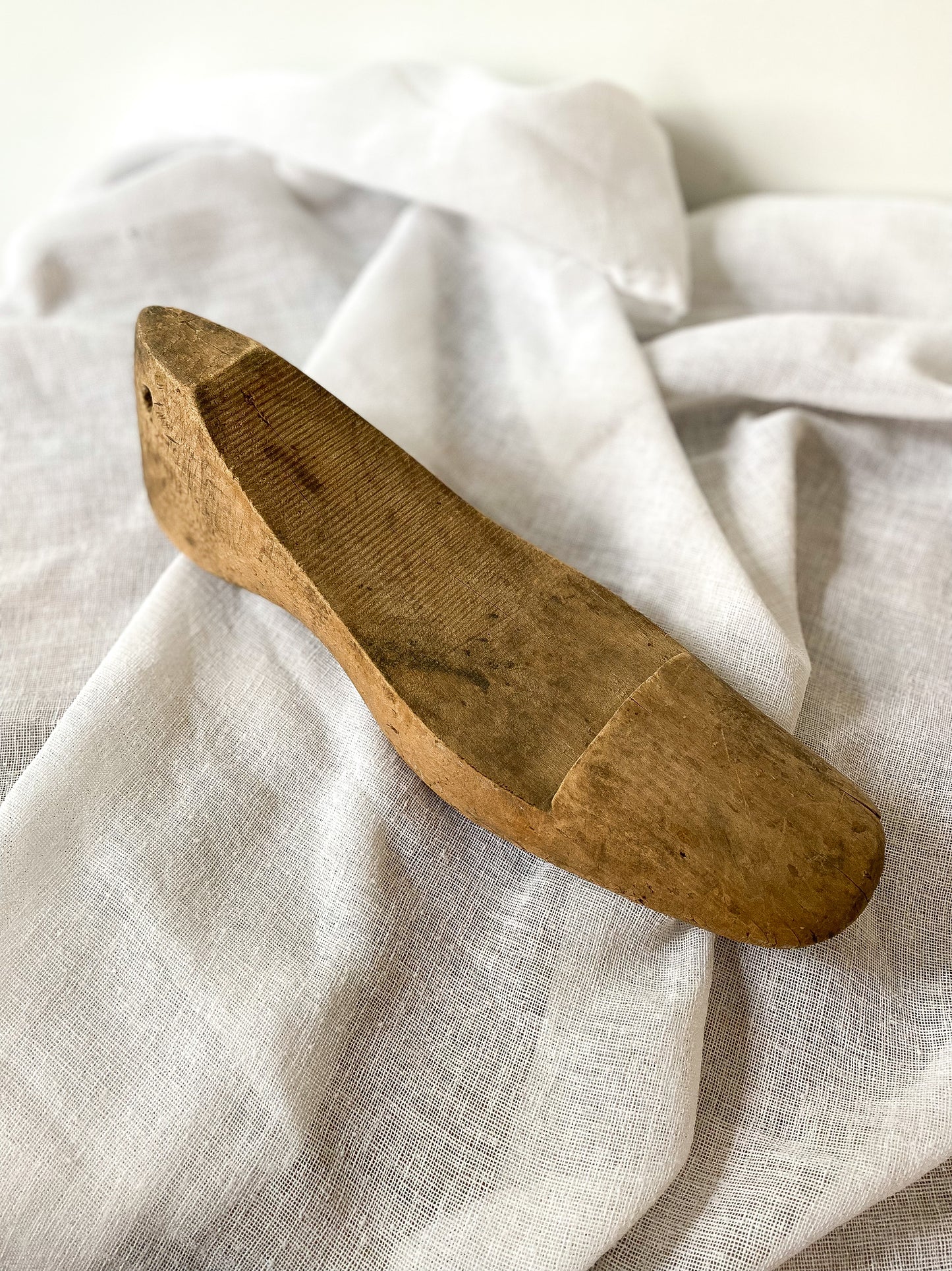 Primitive French Cobble Shoe Form