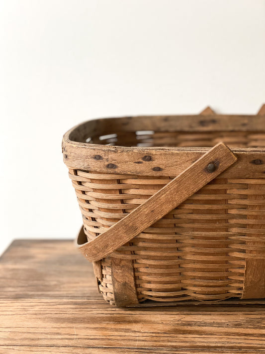 French Picnic Basket