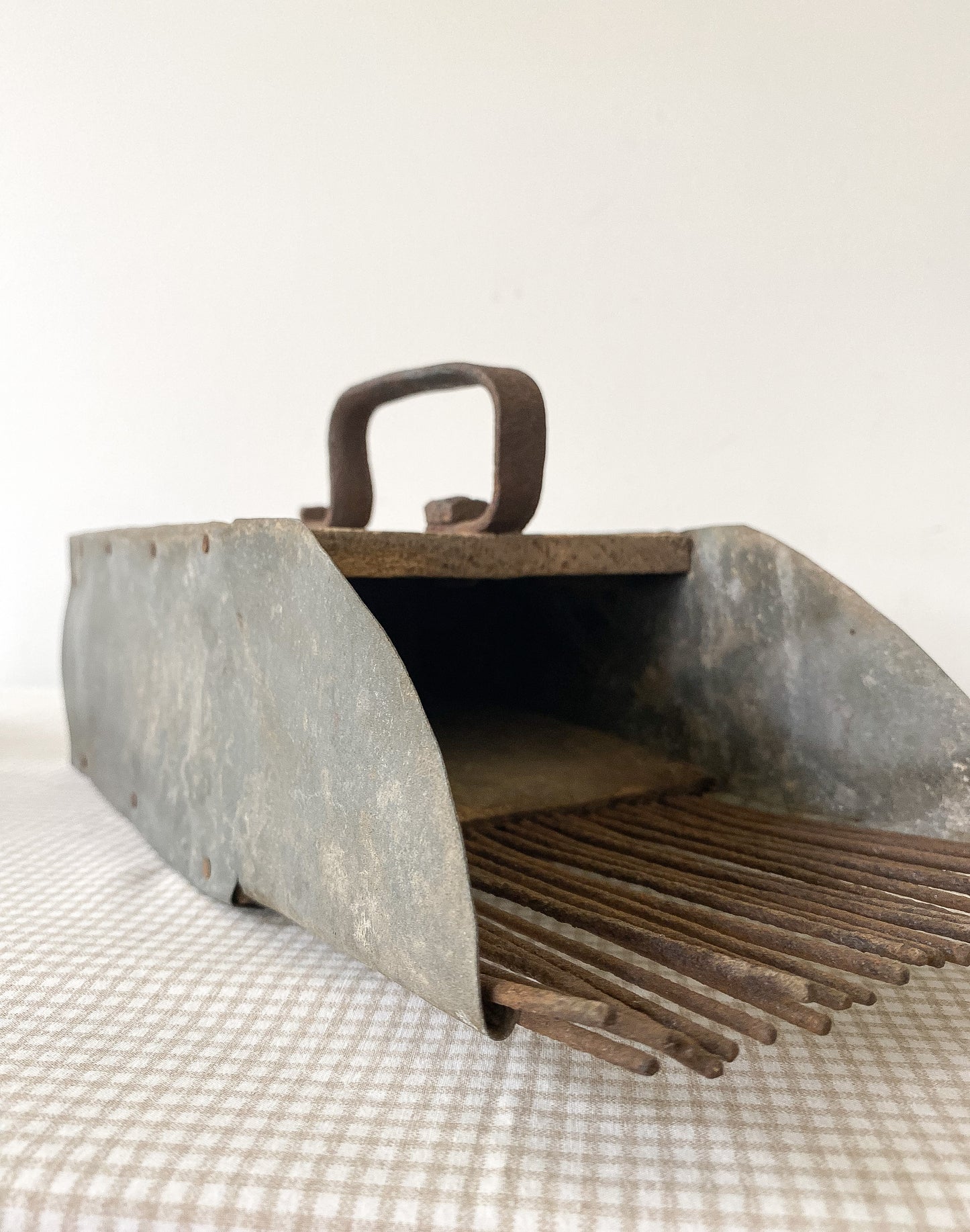 Primitive Cranberry Scoop