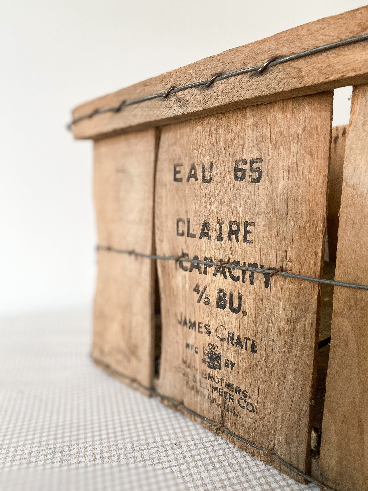 Vintage Peach Crate
