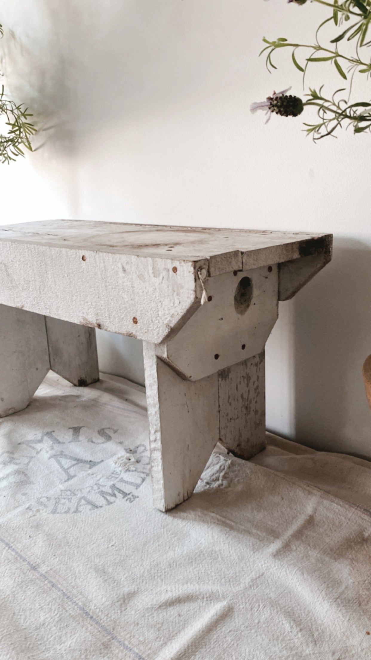Primitive Chippy White Stool/Small Bench