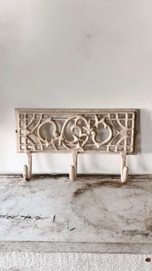 Chippy Cast Iron Hook