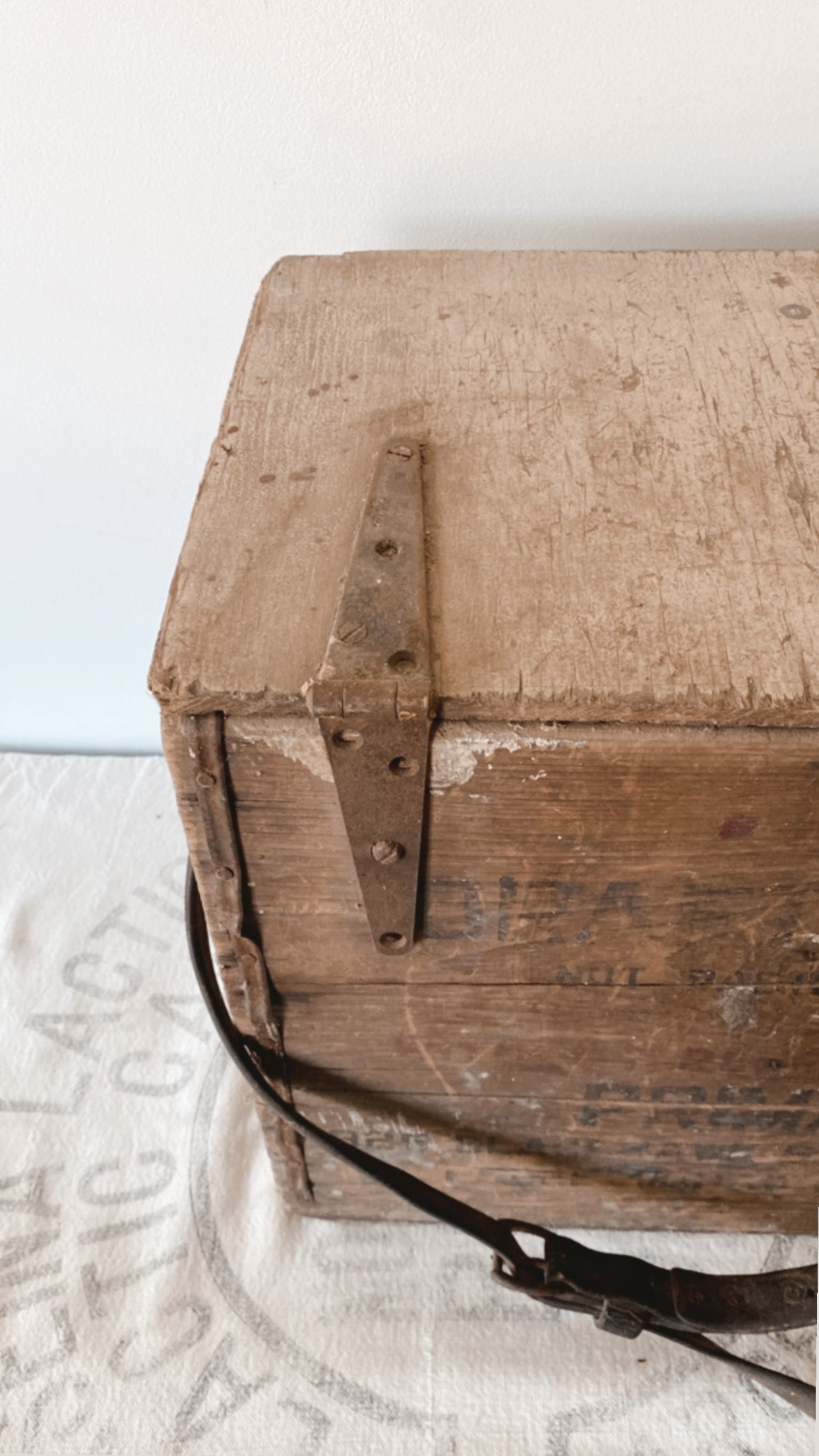 Antique Bottle Carrier