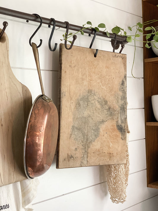 MUNISING Bread Board