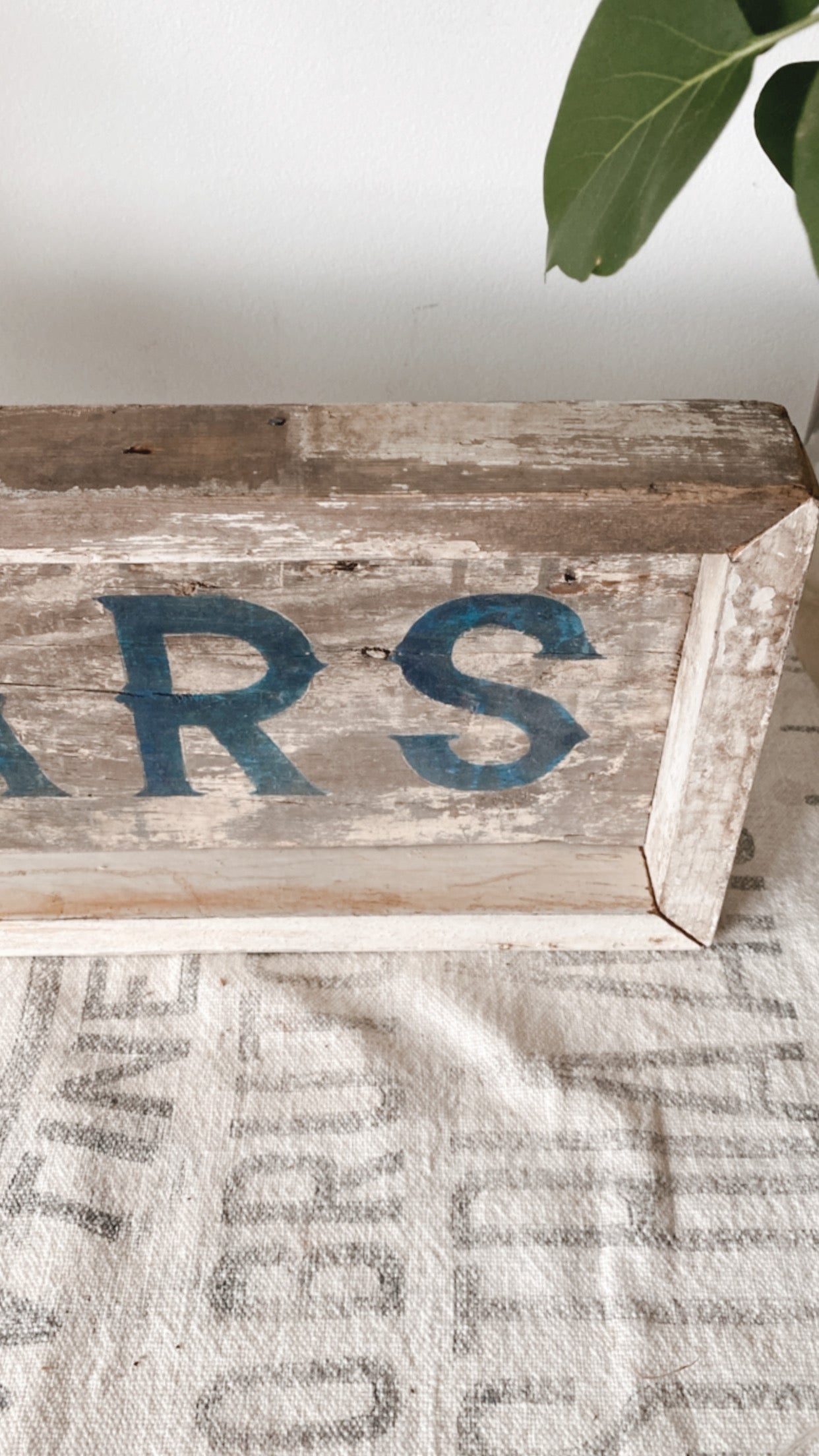 Primitive Folk Art Sign