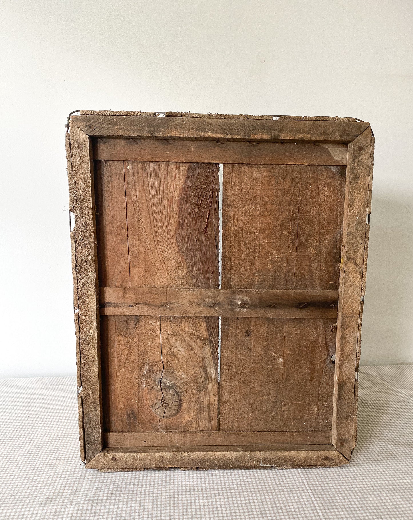 Vintage Peach Crate
