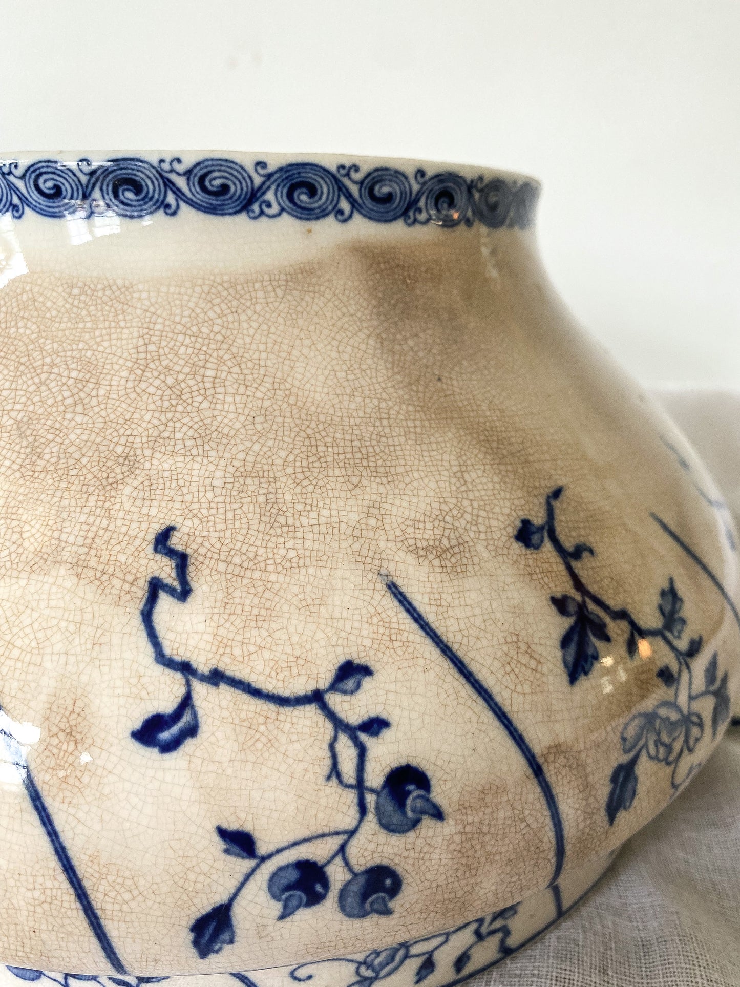 RARE MINTON Soup Tureen/Plate (c.1871))