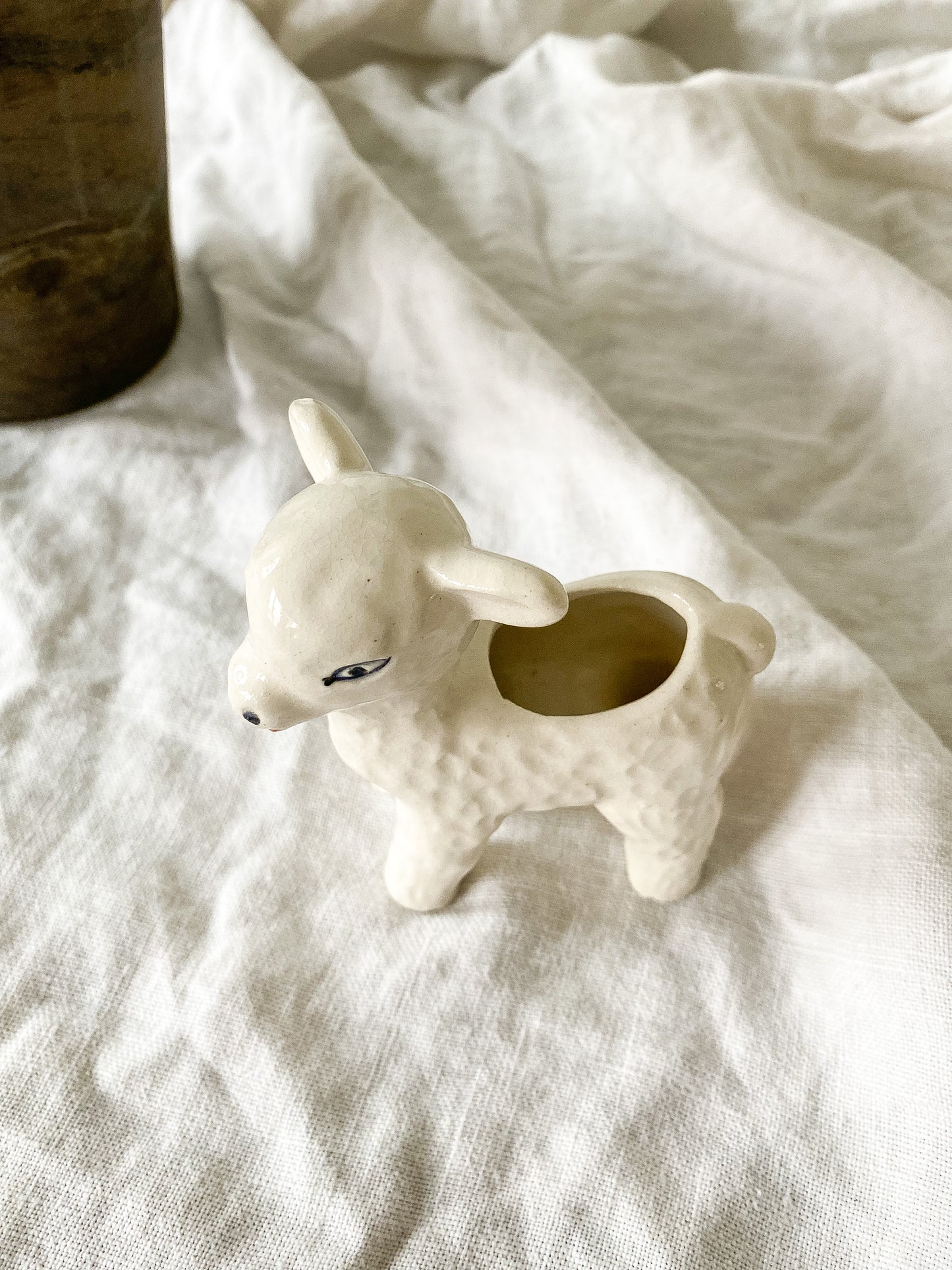 Sweet Lamb Planter