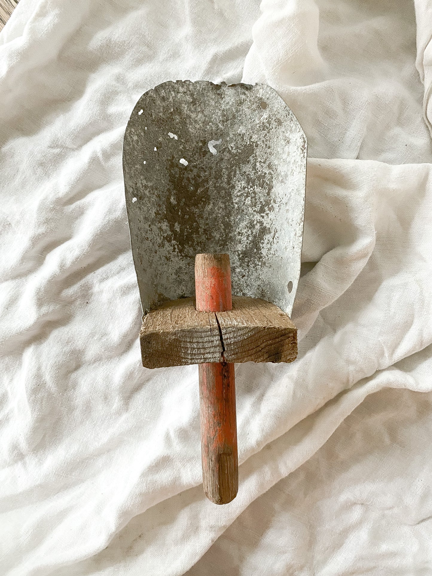 Antique Scoop