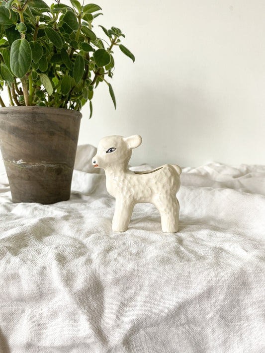 Sweet Lamb Planter