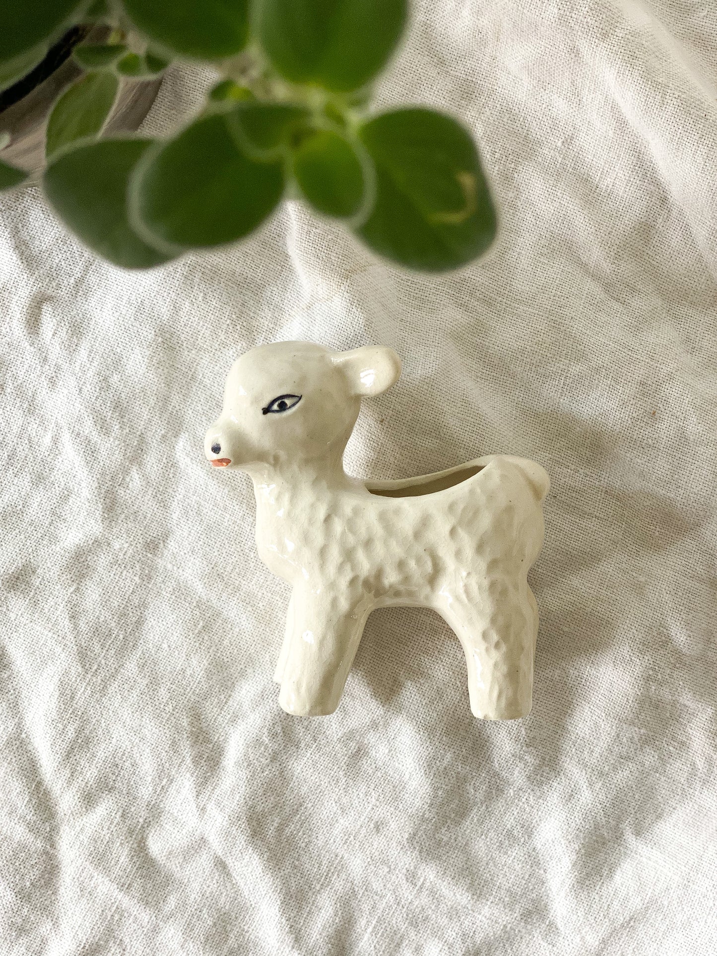 Sweet Lamb Planter